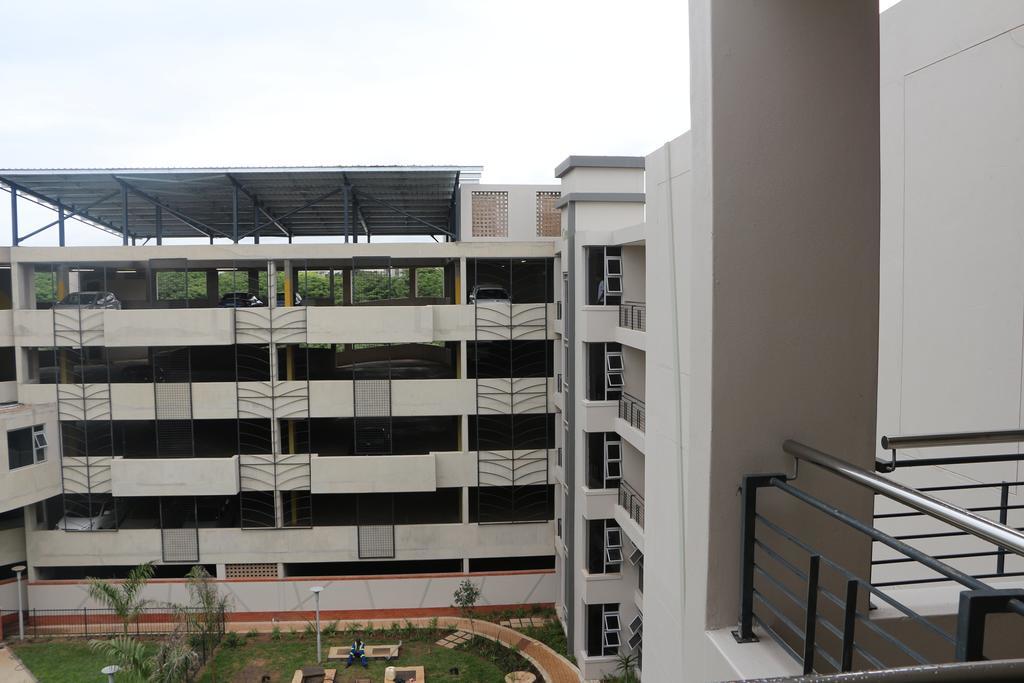 Cyro Apartments At Central Park Durban Exterior photo